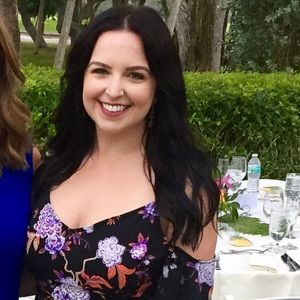 Meet your Posher, Holly